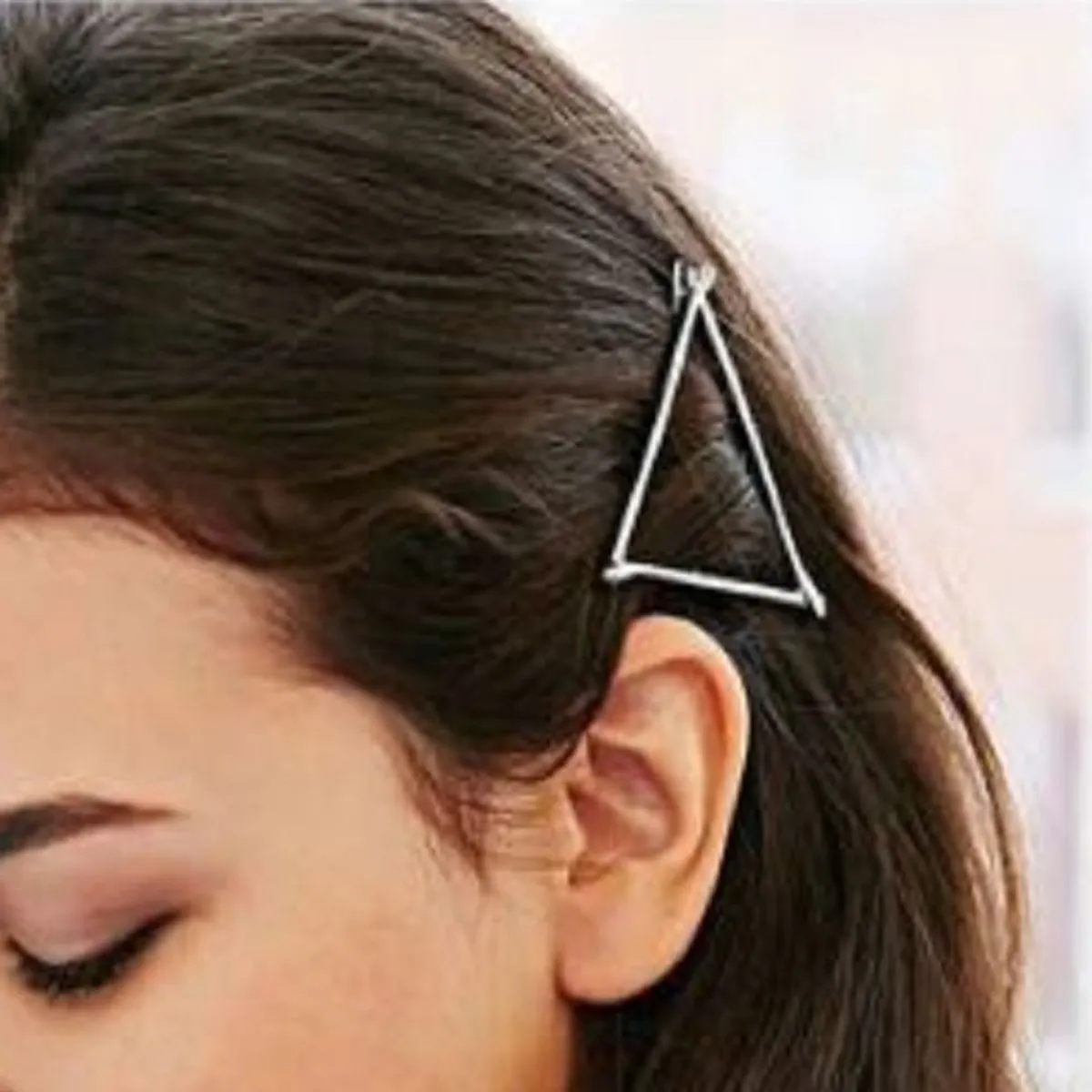 OOMPH Jewellery Silver Tone Delicate Hair Clips Hairpin Hair Clamps In Triangle Geometric Shape