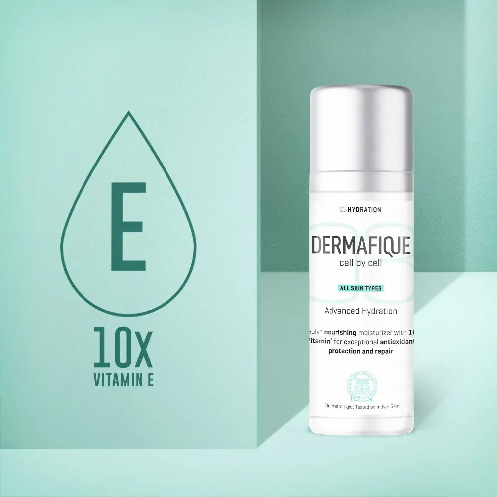 Dermafique Advanced Hydrating Day Cream, 30 g - For All Skin Types - 10X Vitamin E- Face Moisturizer for Hydration, Nourishment & plump glowing skin - Dermatologist Tested