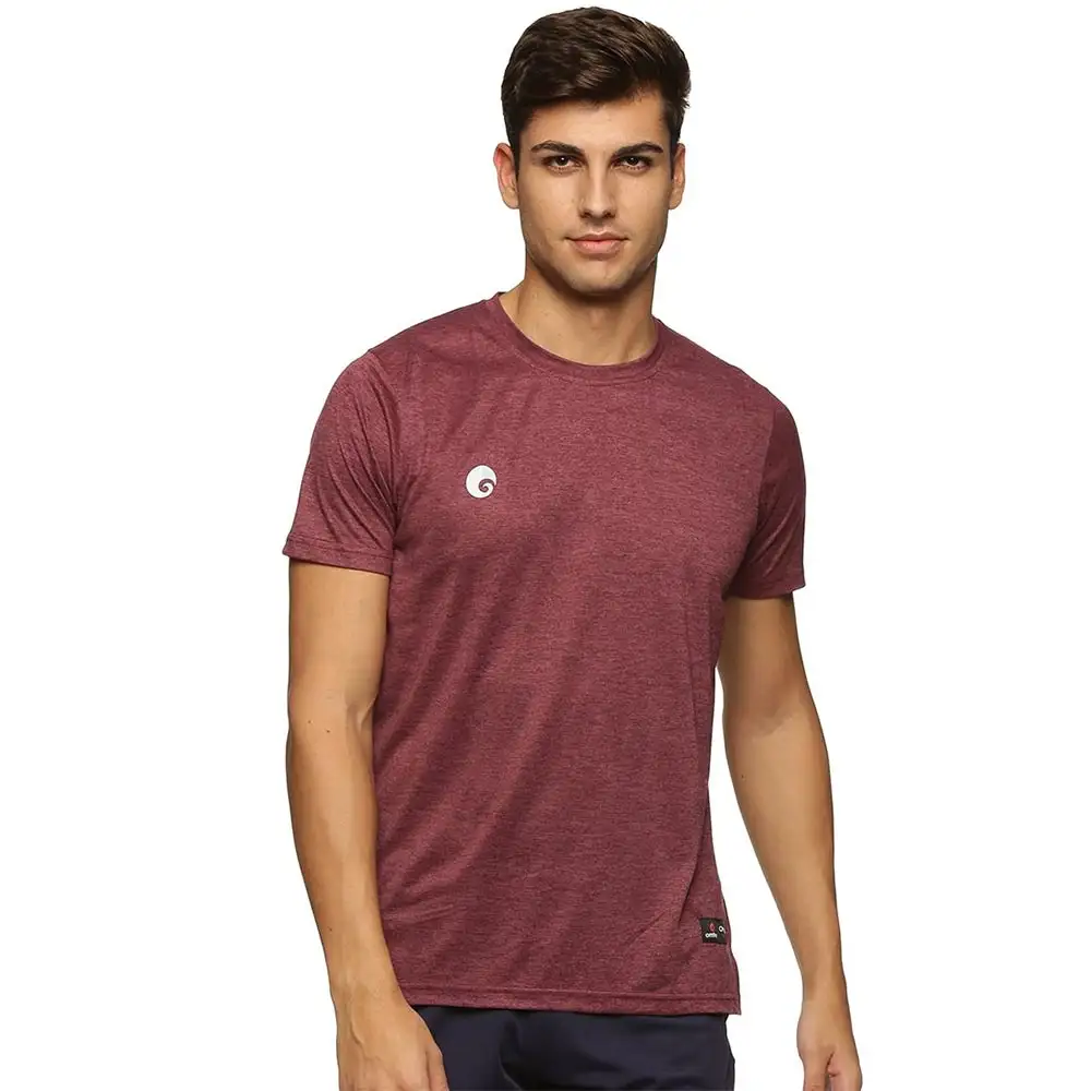 Omtex Men Solid Round Neck T-Shirt,  Red  Small