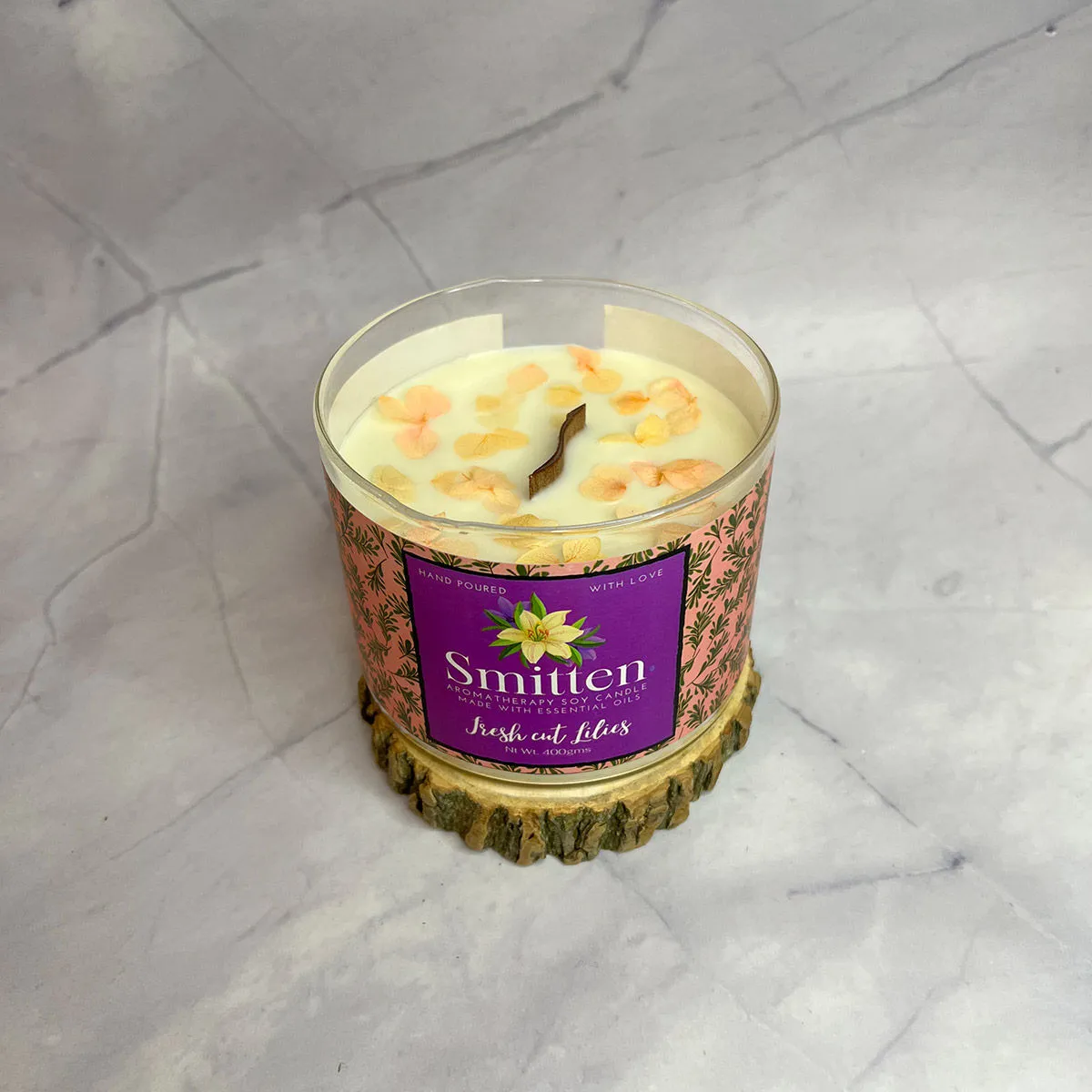 Smitten Aromatherapy Candle Fresh Cut Lilies (400gms)