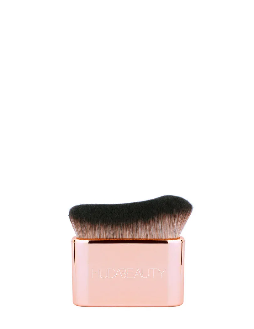 Huda Beauty Body Blur & Glow Brush