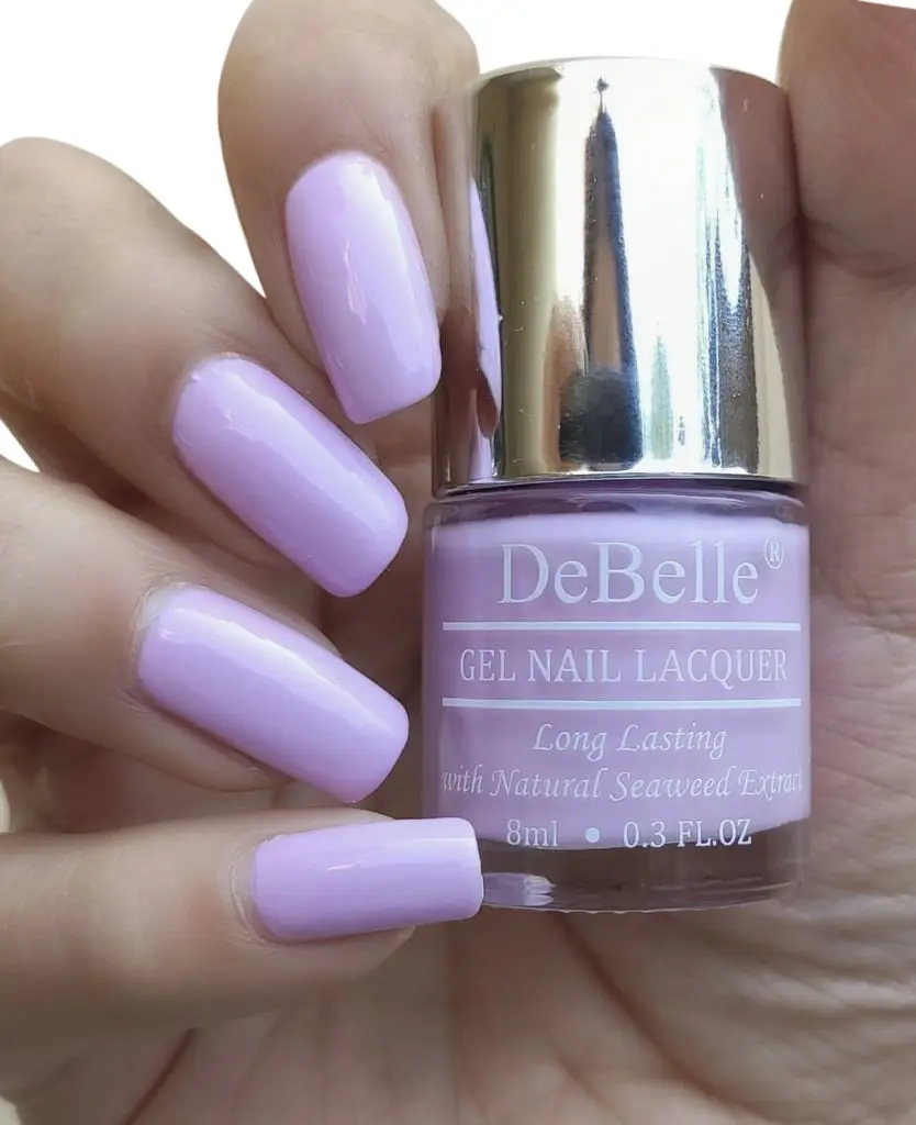 DeBelle Gel Nail Lacquer Glossy Lilac Bloom - Soft Lilac, (8 ml)