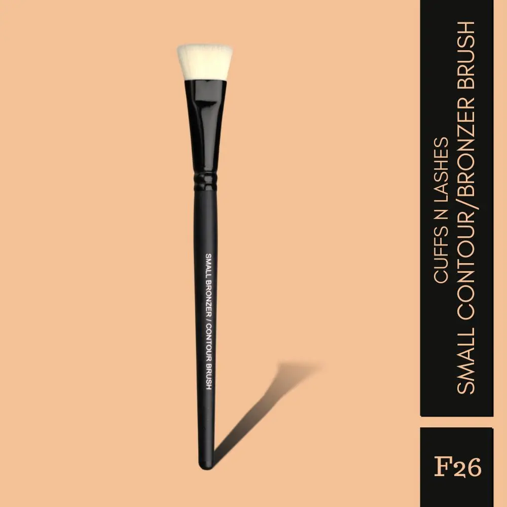 F026 Small Bronzer/Contour Brush