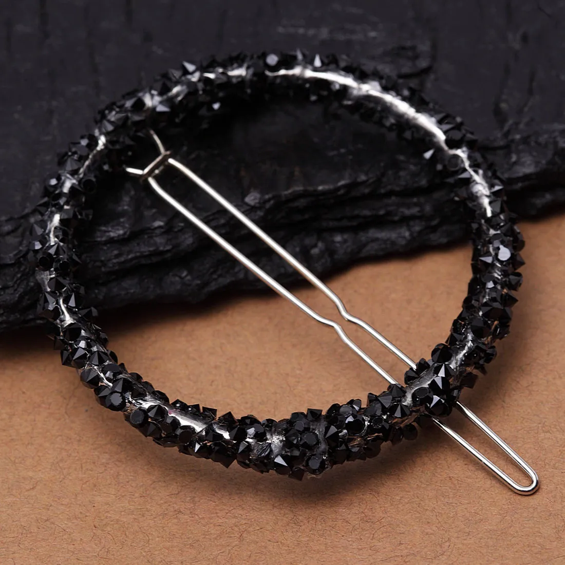 Ferosh Black Round Embellished Hairpin