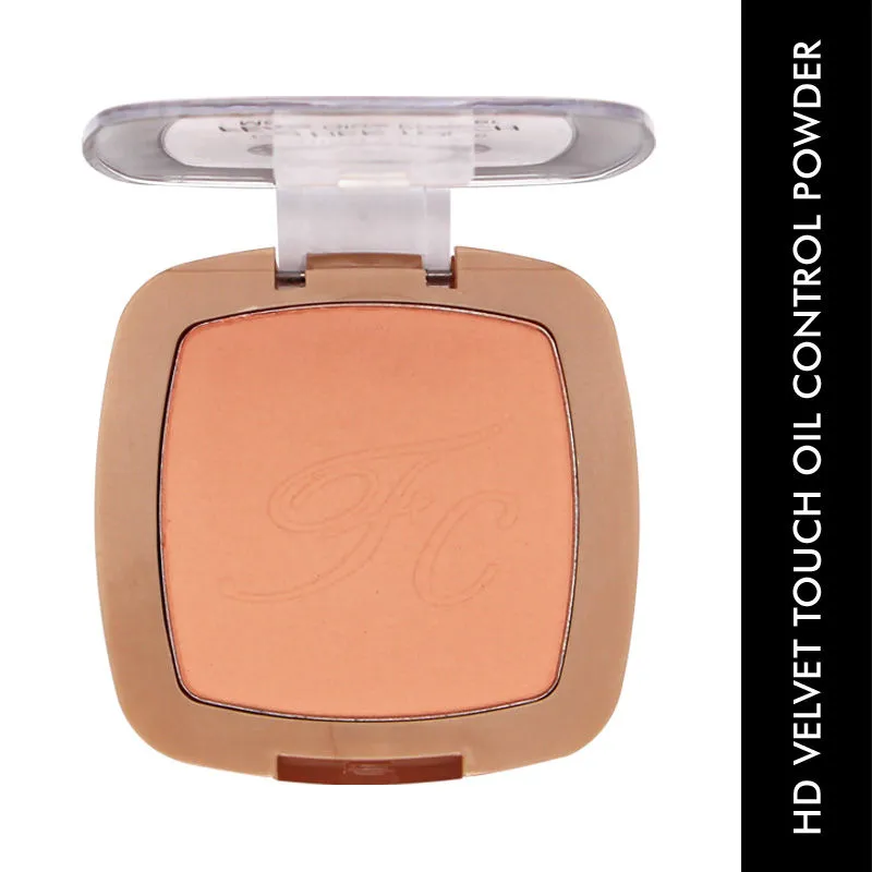 FASHION COLOUR Feather Touch Matte Powder - 03 Nude Beige