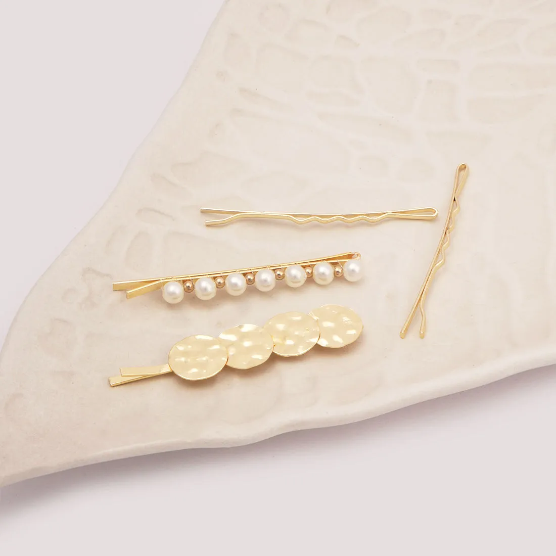 Belleziya Gold Finish Pearl Hairclips Set Of 4 For Women & Girls For Casual/ Evening Wear