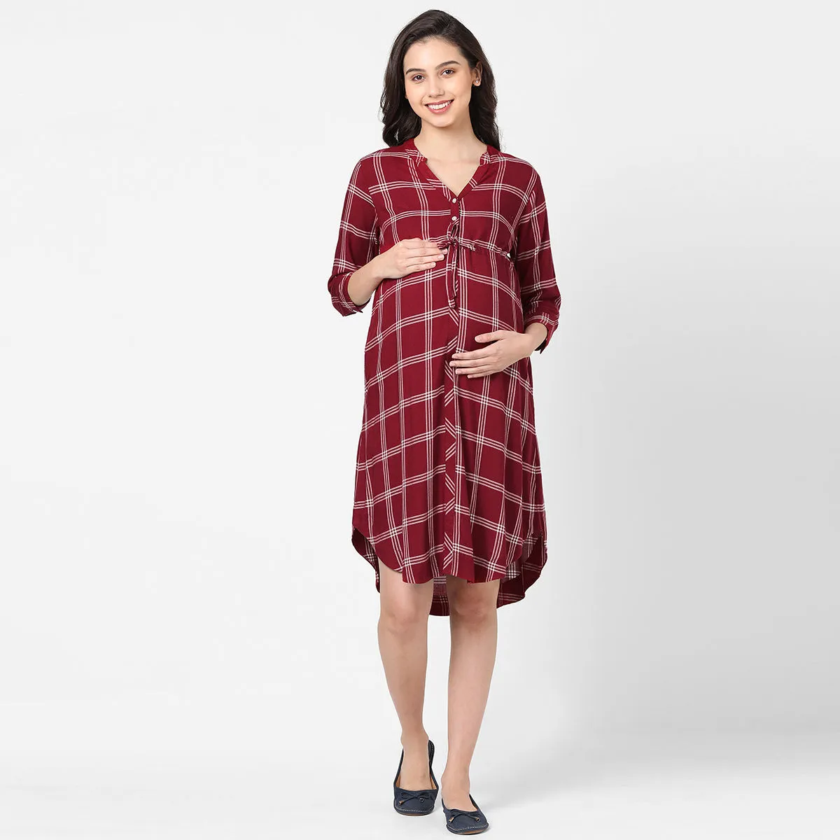 Mystere Paris Trendy Red Maternity Dress - Maroon (M)