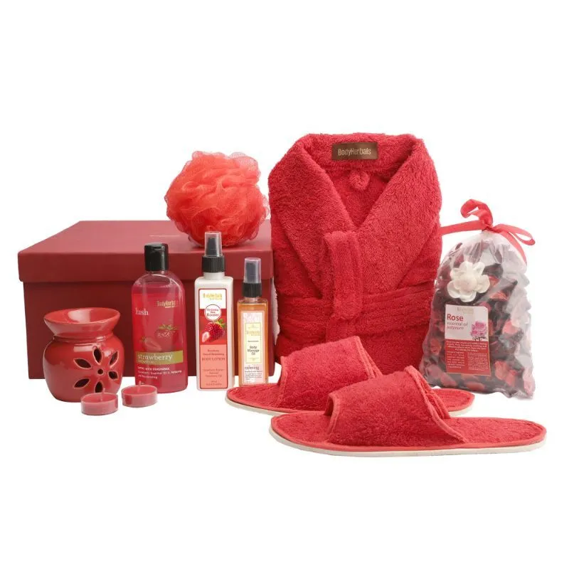 BodyHerbals Weekend Escapes Strawberry & Rose Bathing Spa Hamper