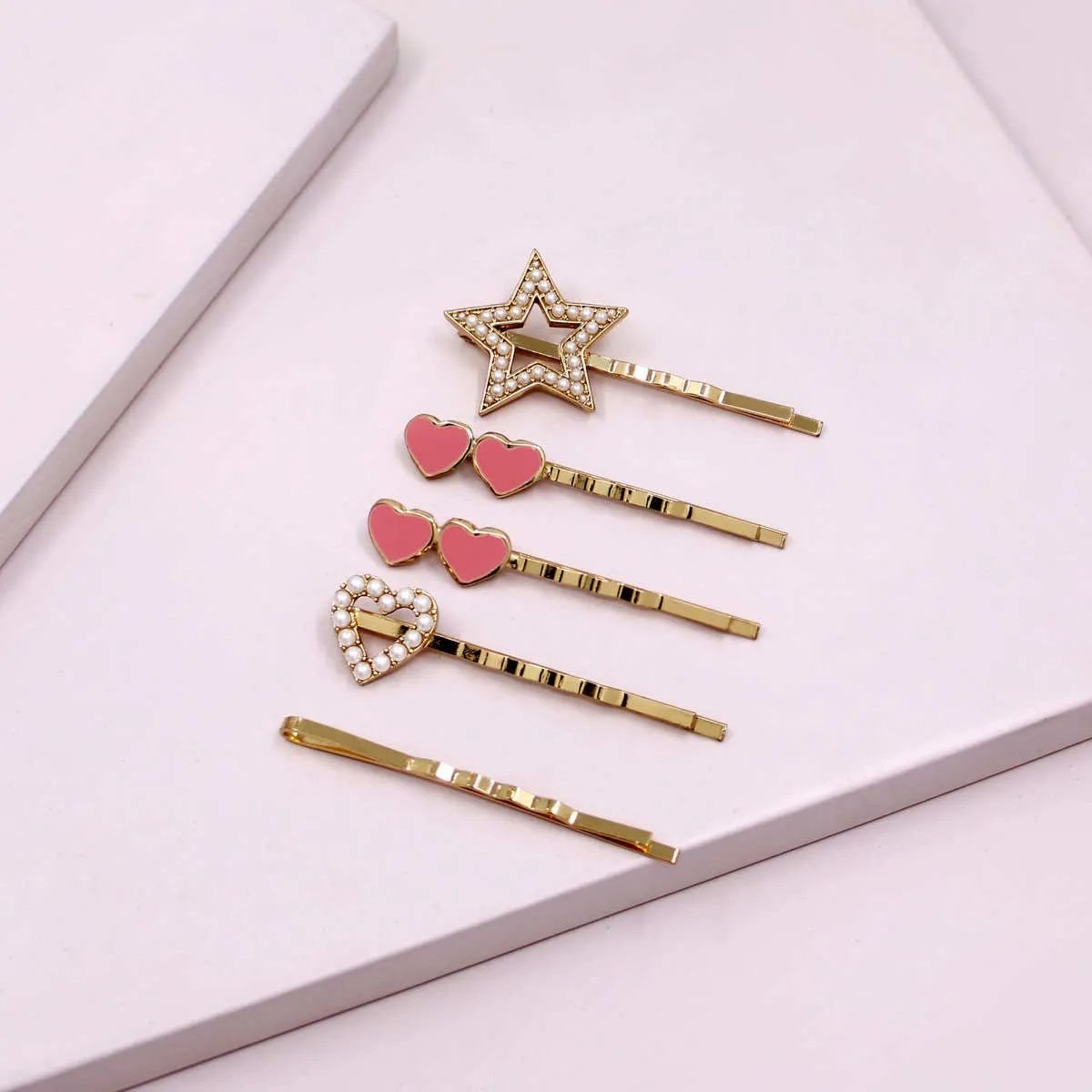 Runway Ritual Heart And Star Hair Clip Set - Pink