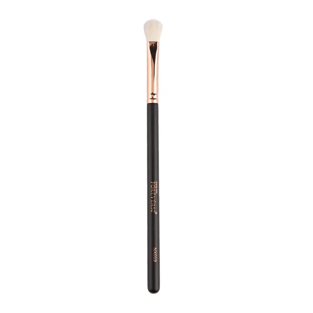 Daily Life Forever52 Eye shadow brush NX019 (1 pcs)