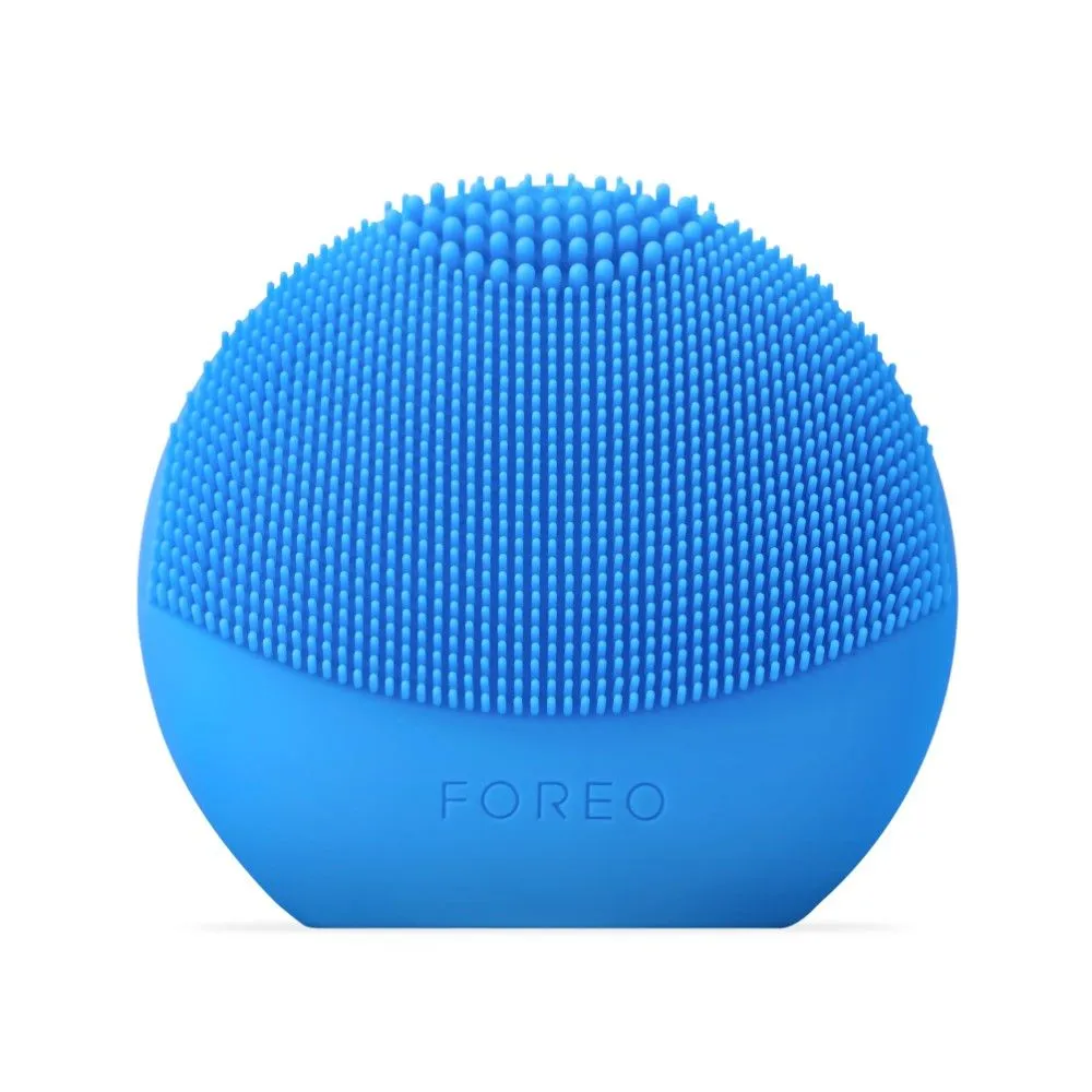 FOREO LUNA™ Play Smart 2 Smart Skin Analysis And Facial Cleansing Device - Peek-A-Blue