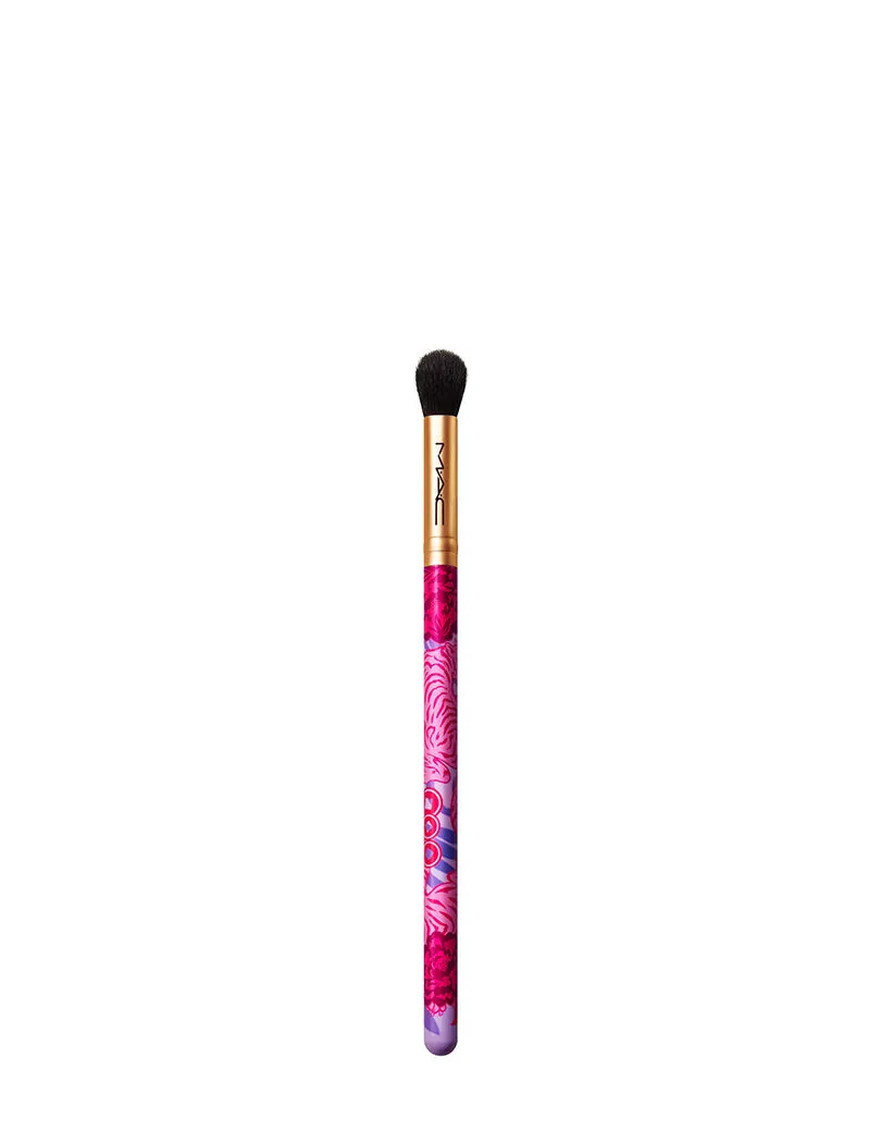 M.A.C 217s Blending Brush / Lunar Luck - Lunar New Year