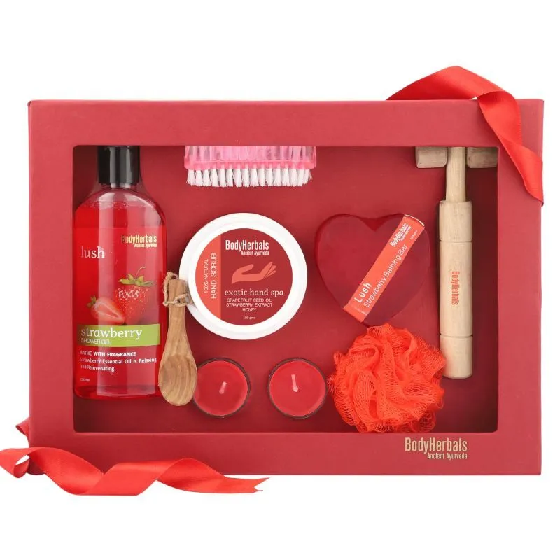 BodyHerbals Strawberry Essentials Gift Set