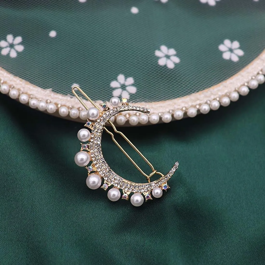 Ferosh Rhinestone Moon Hairclip