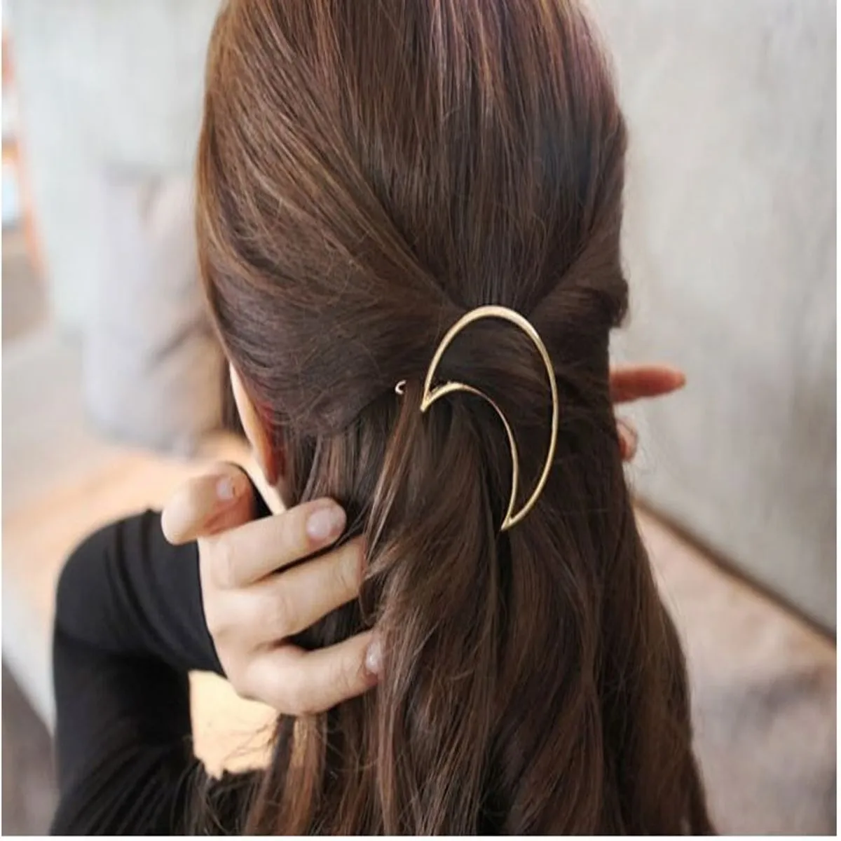 Fabula Jewellery Gold Tone Delicate Hair Clips Hairpin Hair Clamps In Half Moon Shape