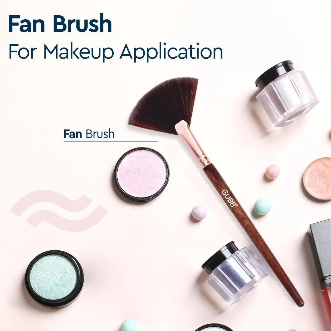 GUBB Fan Brush for Face Makeup, Highlighter Wooden Makeup Brush