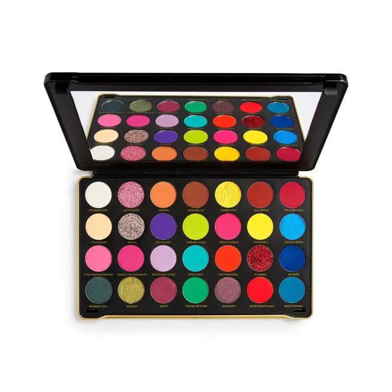 Makeup Revolution X Patricia Bright Rich In Colour Palette (33.6 g)