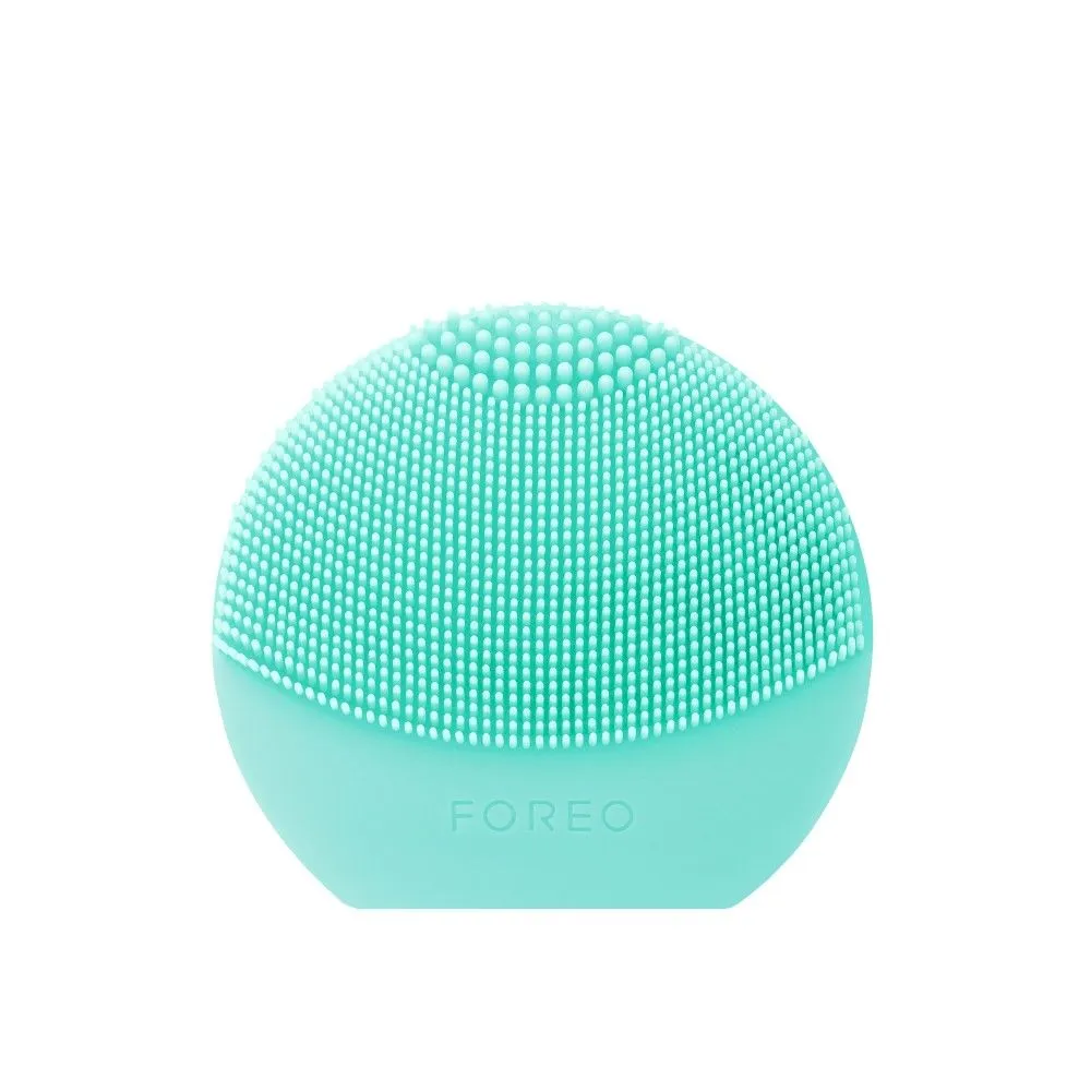 FOREO LUNA™ Play Plus 2 Travel-Friendly Facial Cleansing - Minty Cool!