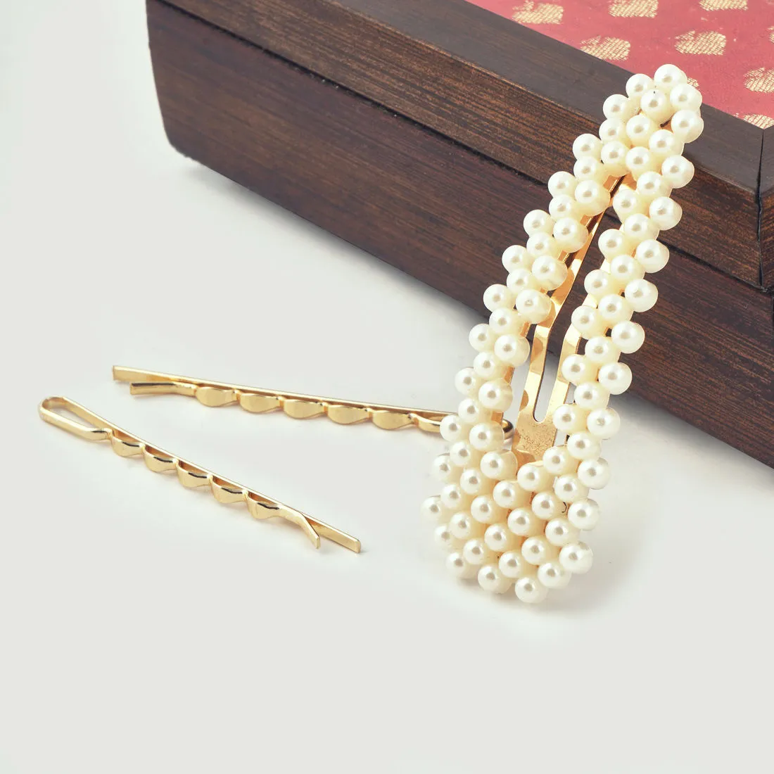 Belleziya Gold Finish Pearl Hairclips Set Of 3 For Women & Girls For Casual/ Evening Wear