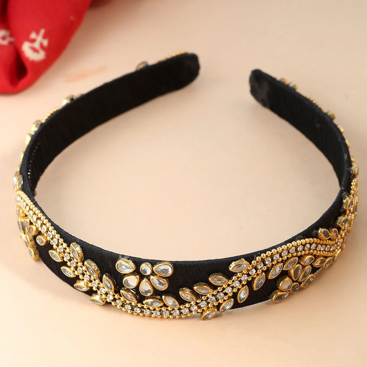 SHOSHAA Red Hair Accessory