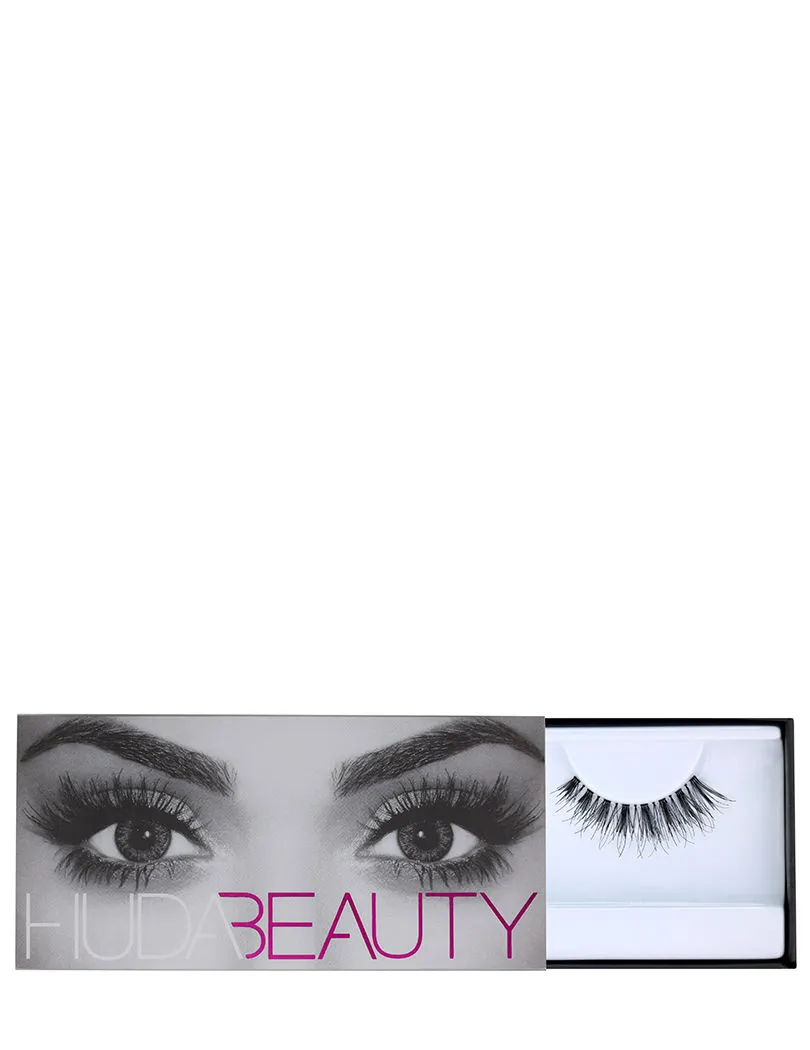 Huda Beauty Classic Lash - Giselle #1