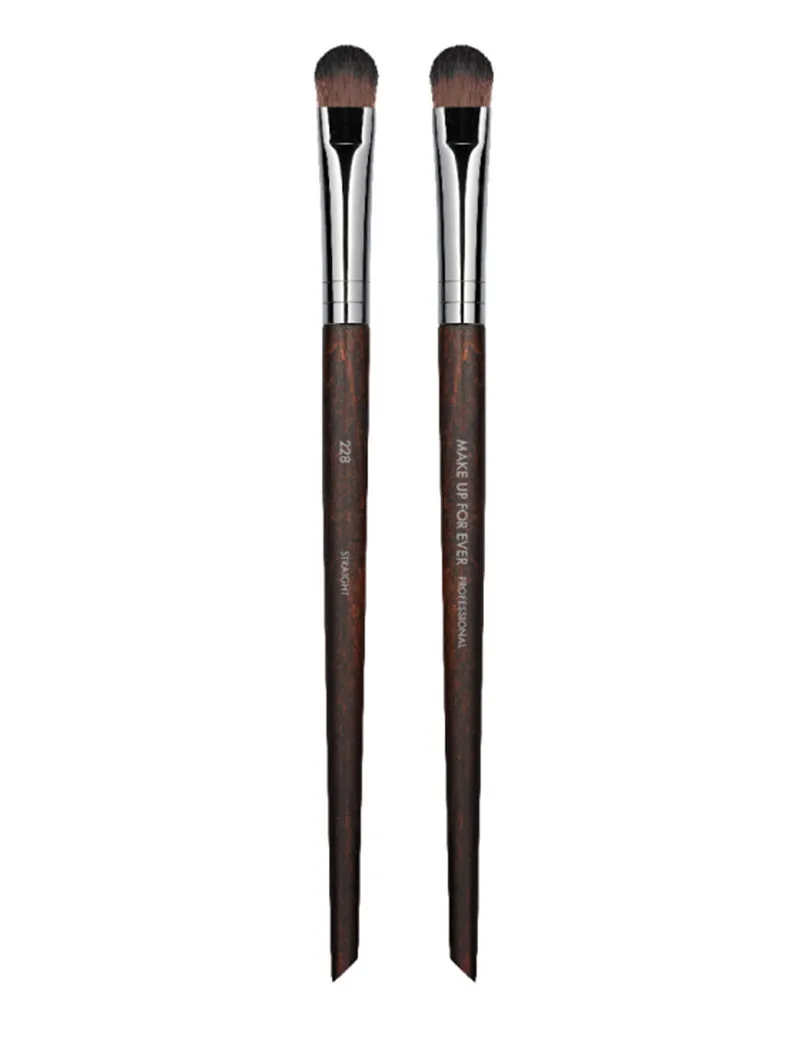 MAKE UP FOR EVER Precision Shader Brush Medium - 228